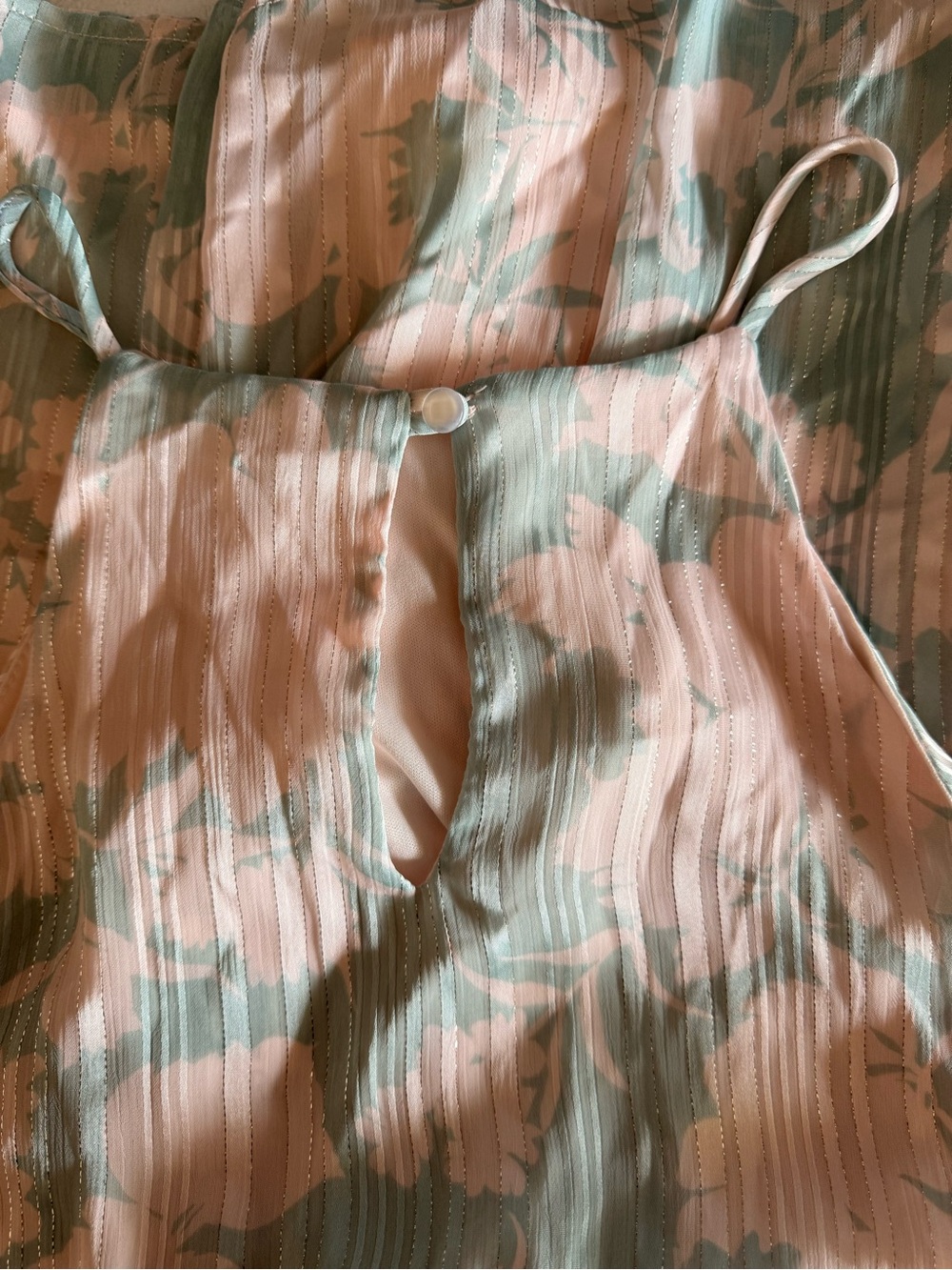 Everly Pleated Halter Maxi Dress in Blush and Sage size large - Picture 7 of 9